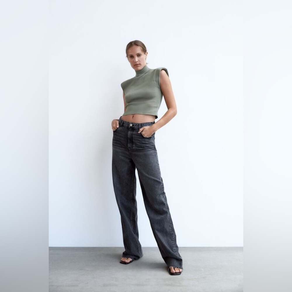 Zara Light Green Shoulder Pad Mock Turtleneck Knit Top Size Medium